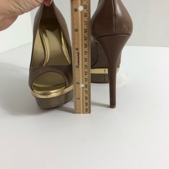 B Brian Atwood Franciska Peep Toe Pump Brown 8.5 - Picture 6 of 8